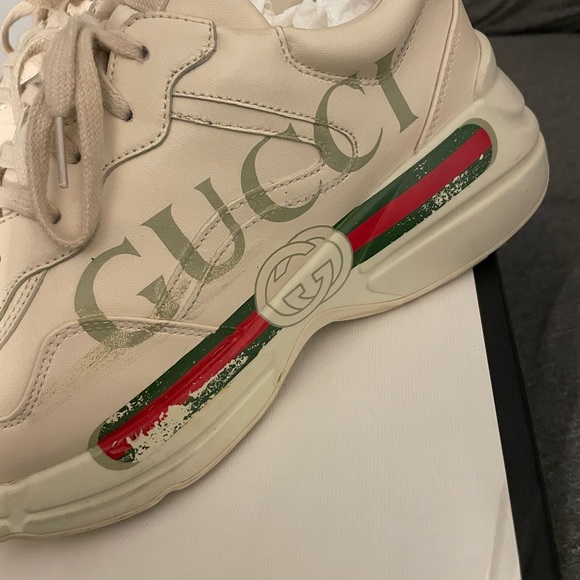 Gucci Rhython Sneaker - Picture 2 of 4